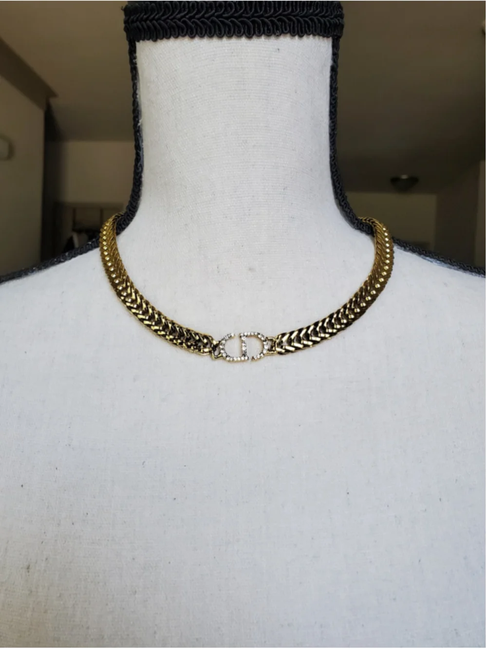 Gold and White Crystal choker Chain Necklace